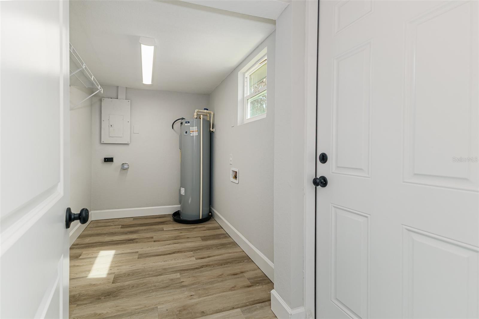 526 Victoria Blvd Property Photo 8