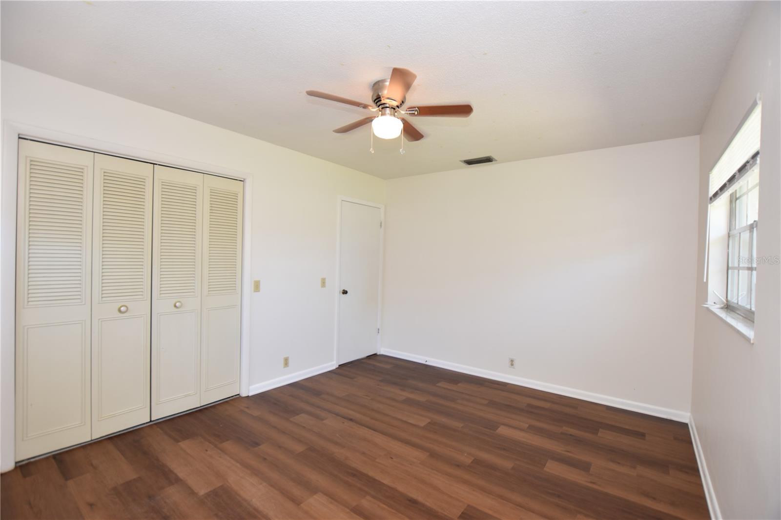 204 Chaucer Ln Property Photo 10