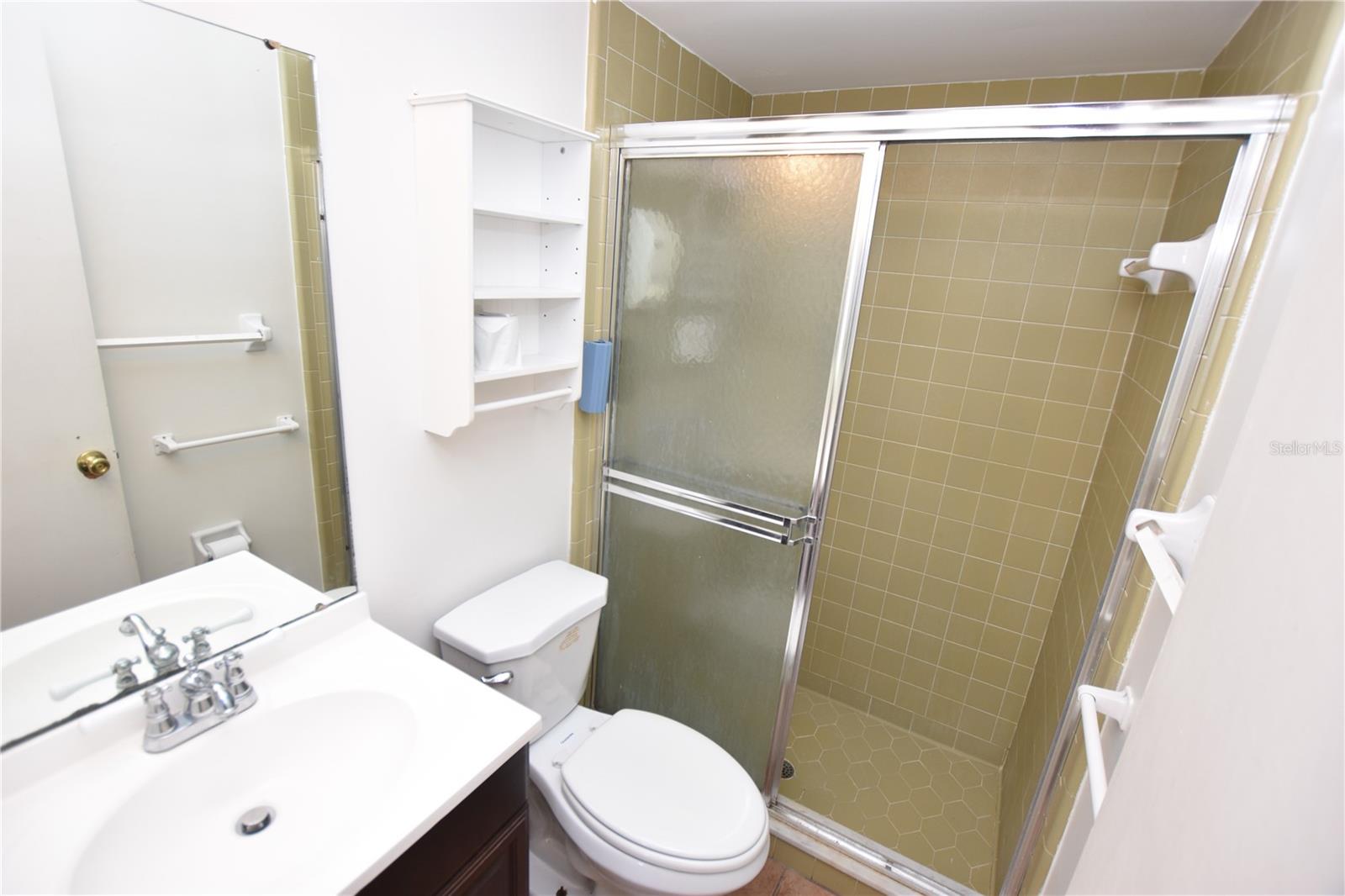 204 Chaucer Ln Property Photo 17