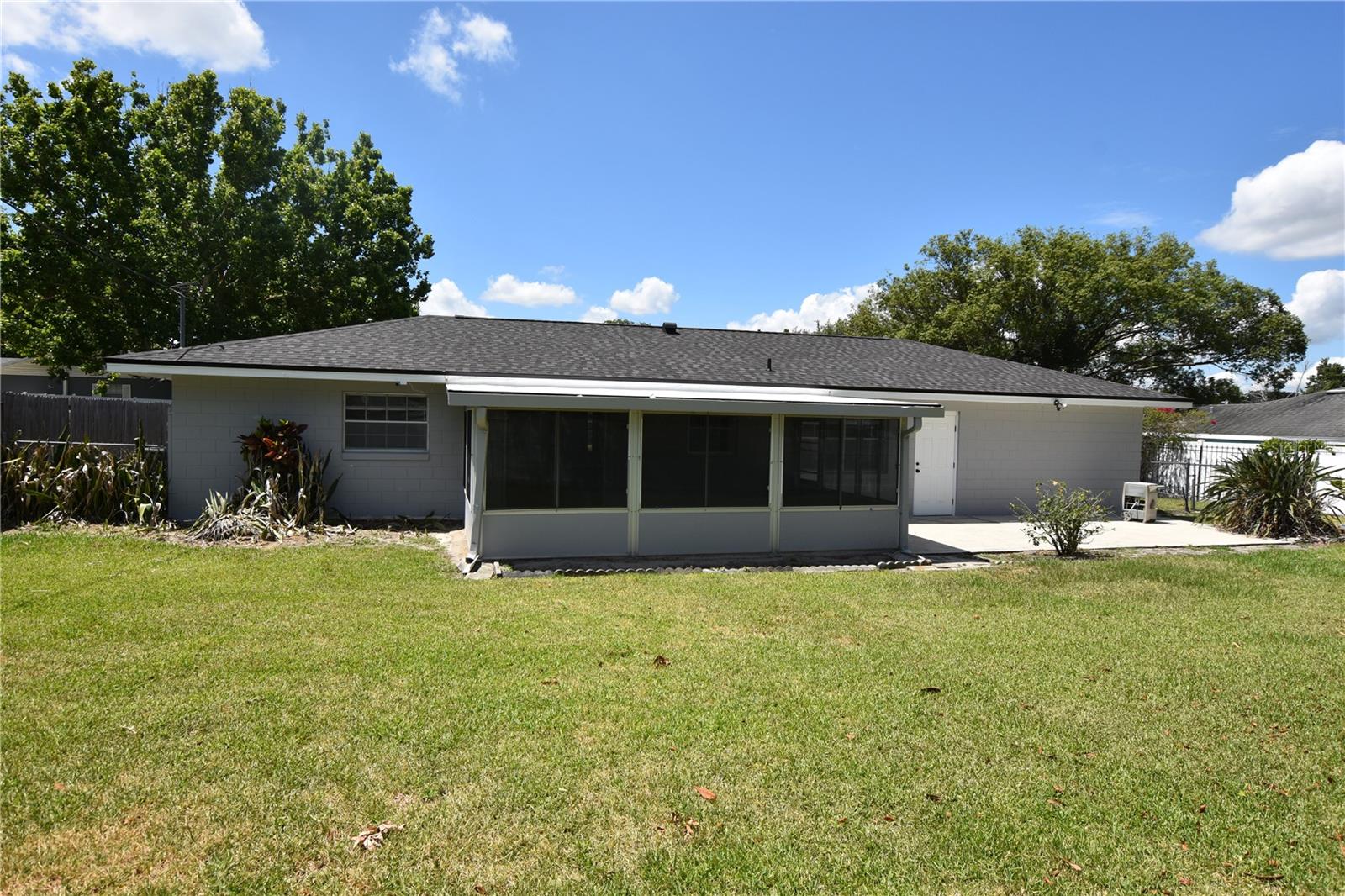 204 Chaucer Ln Property Photo 21