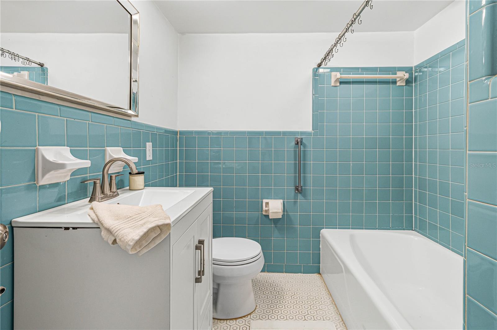 223 Windsor St #4 Property Photo 11