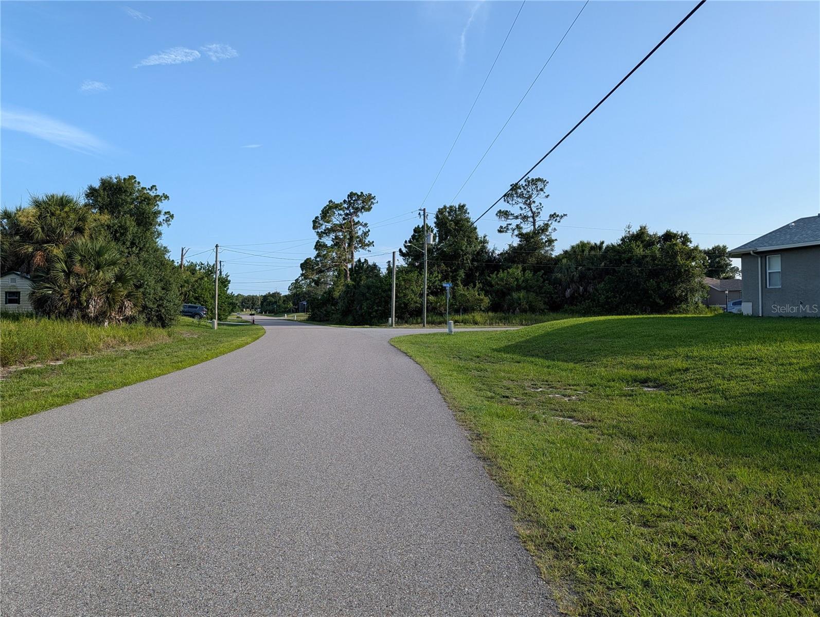 Delwood Dr Property Photo 4