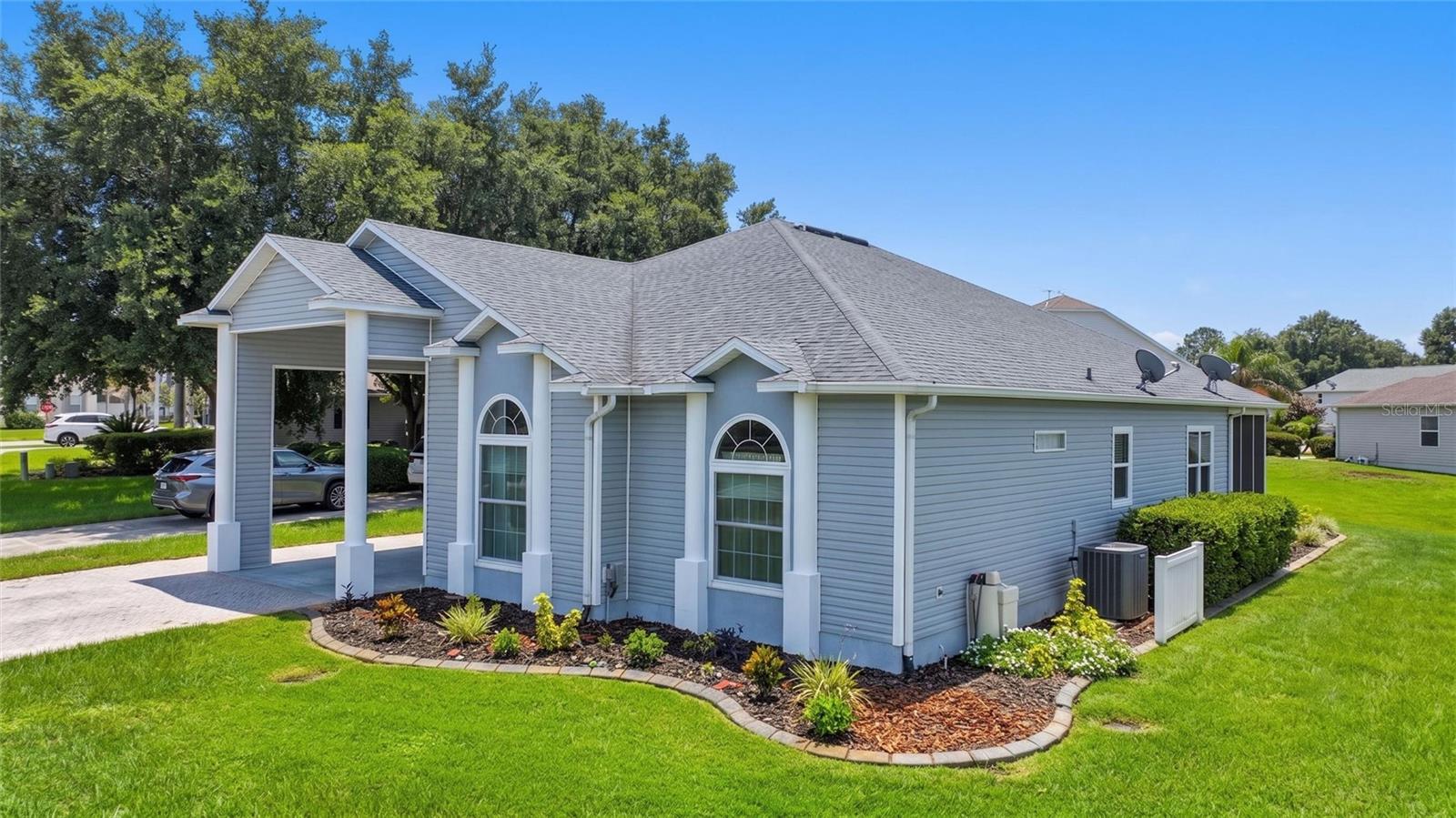 1097 Caravan Loop Property Photo 1