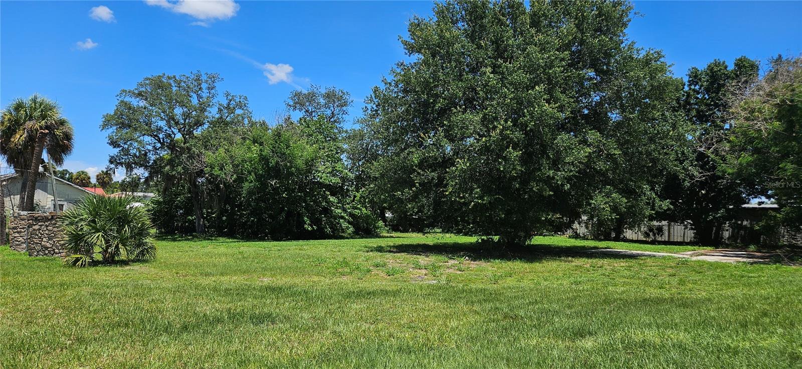 4001 Dundee Rd Property Photo 2