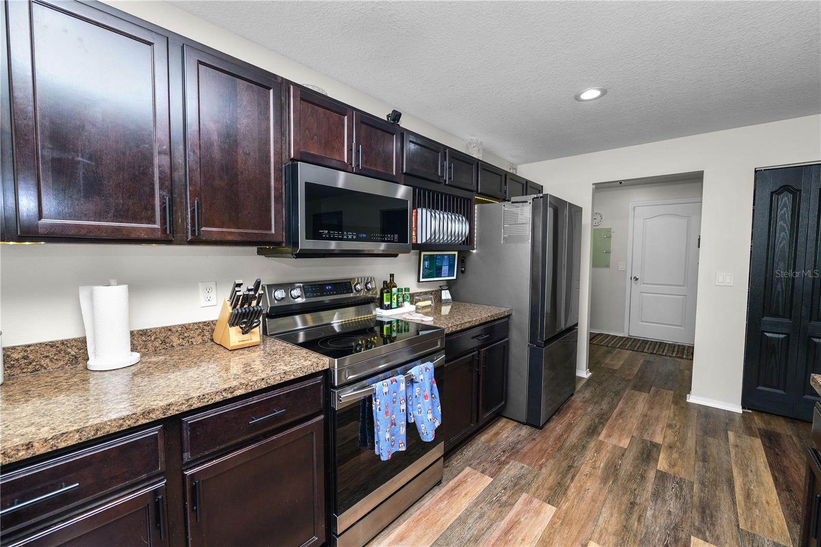 4188 Festival Pointe Blvd Property Photo 16
