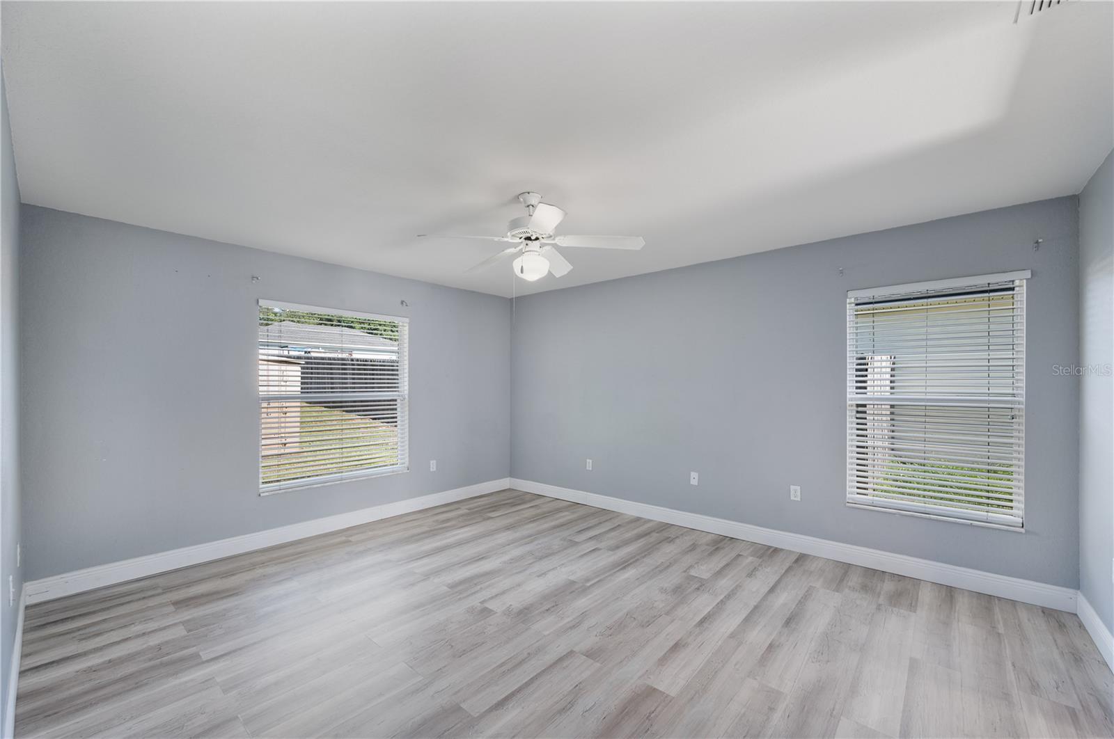 6059 Hillside Heights Dr Property Photo 11
