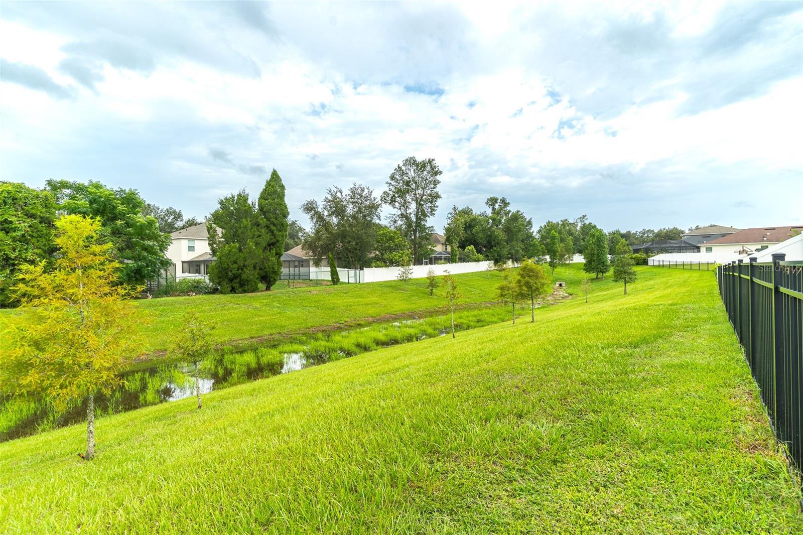 615 Valri Park Dr Property Photo 24