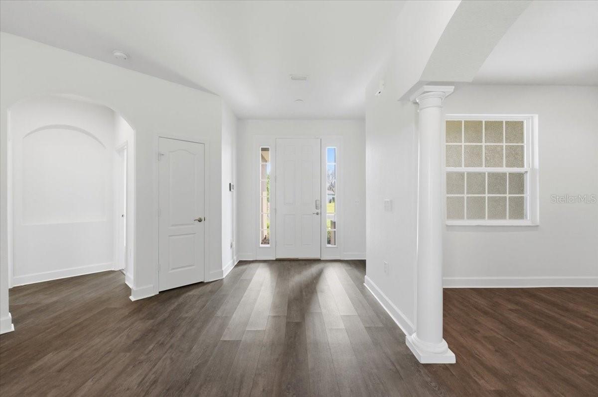 5071 Moss Hammock Trl Property Photo 4