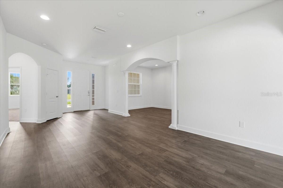 5071 Moss Hammock Trl Property Photo 5