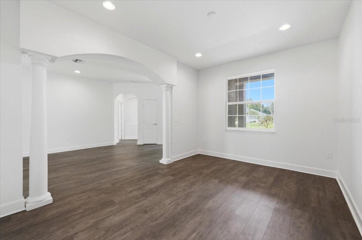 5071 Moss Hammock Trl Property Photo 6