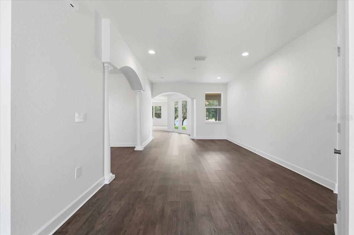 5071 Moss Hammock Trl Property Photo 8
