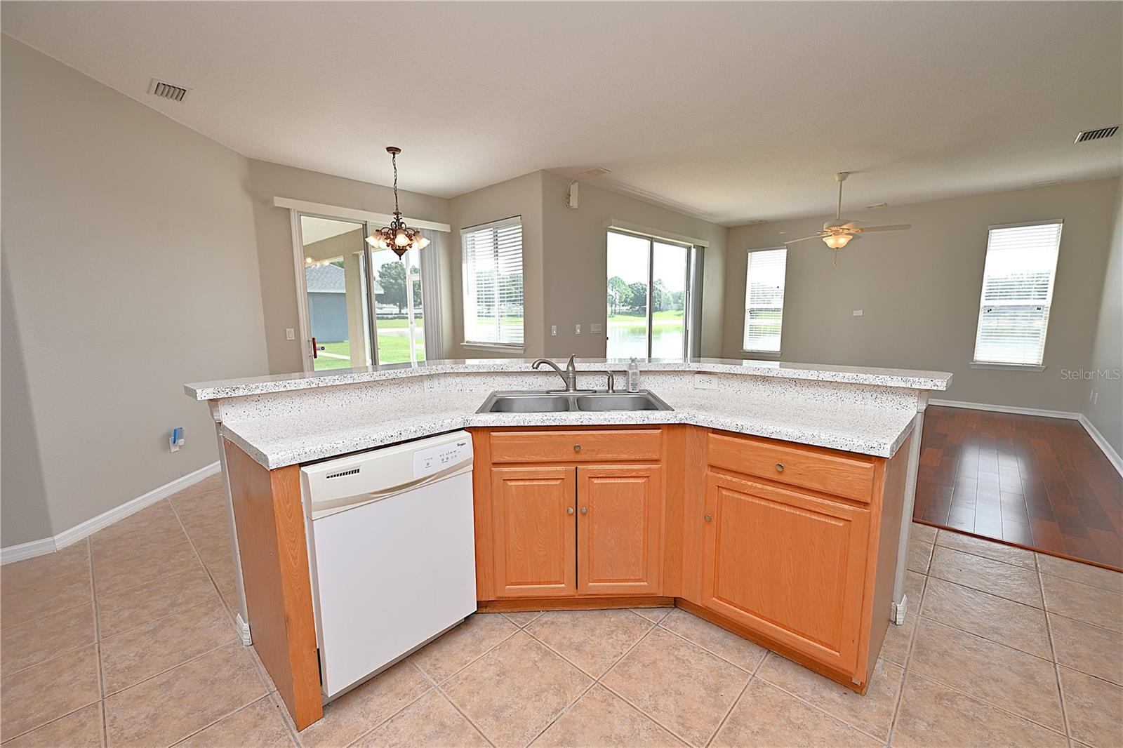 125 Costa Loop Property Photo 6