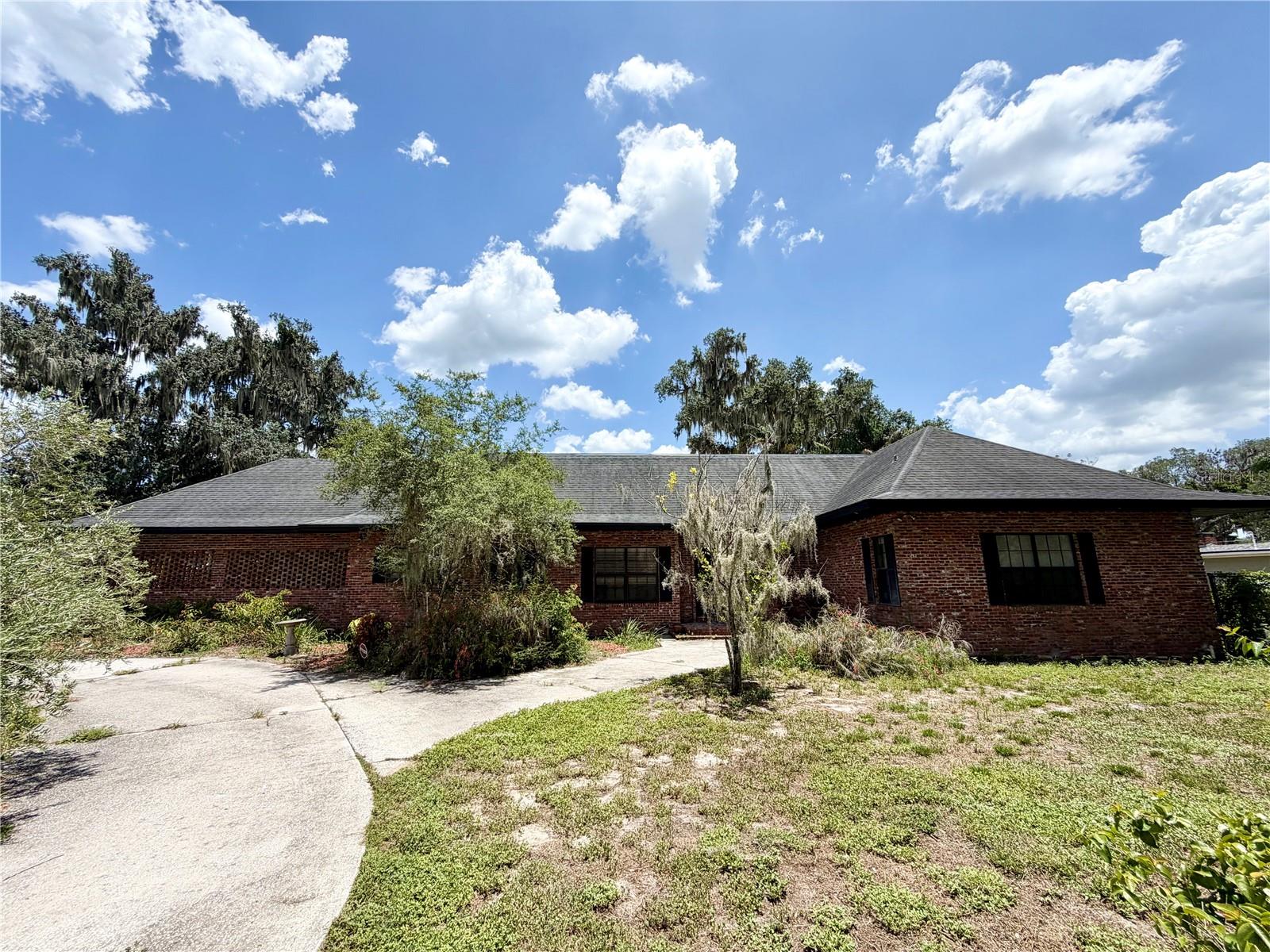 1880 HERMOSA AVE Property Photo 1