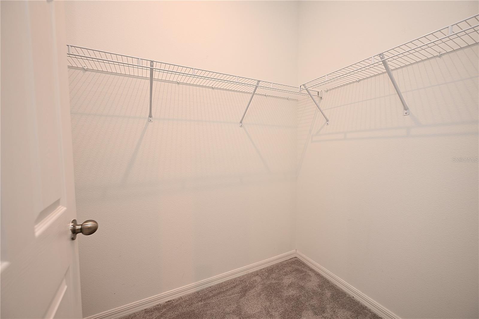 685 Crown Rose Dr Property Photo 20