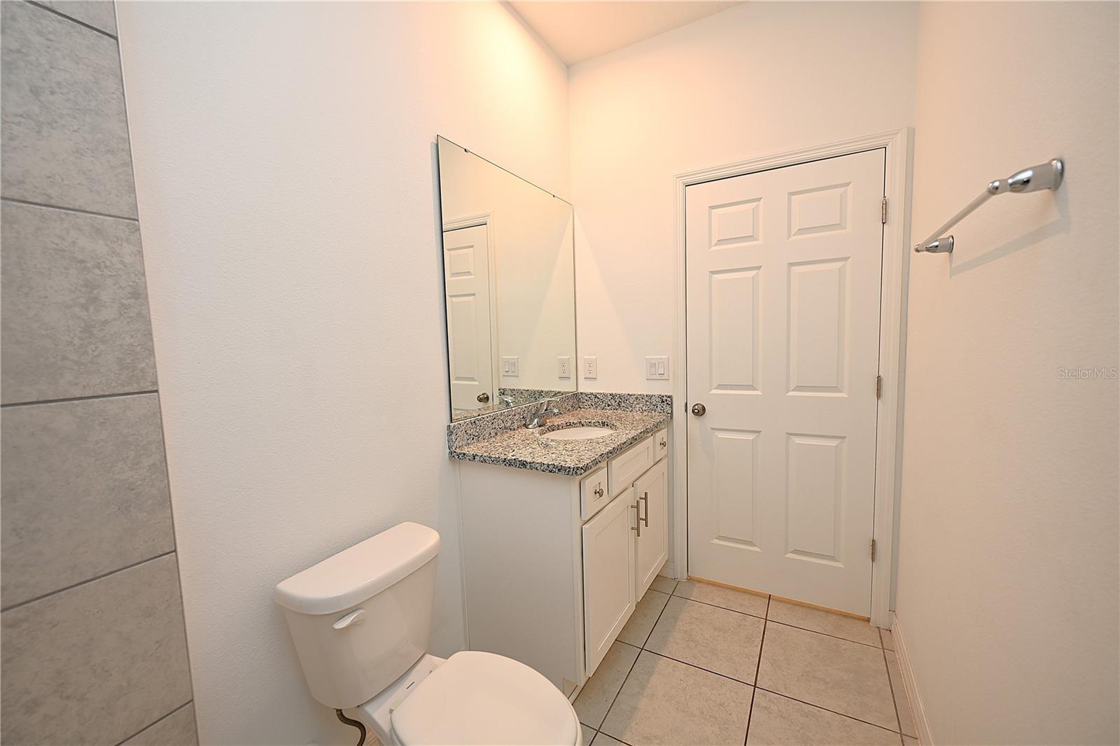 685 Crown Rose Dr Property Photo 27