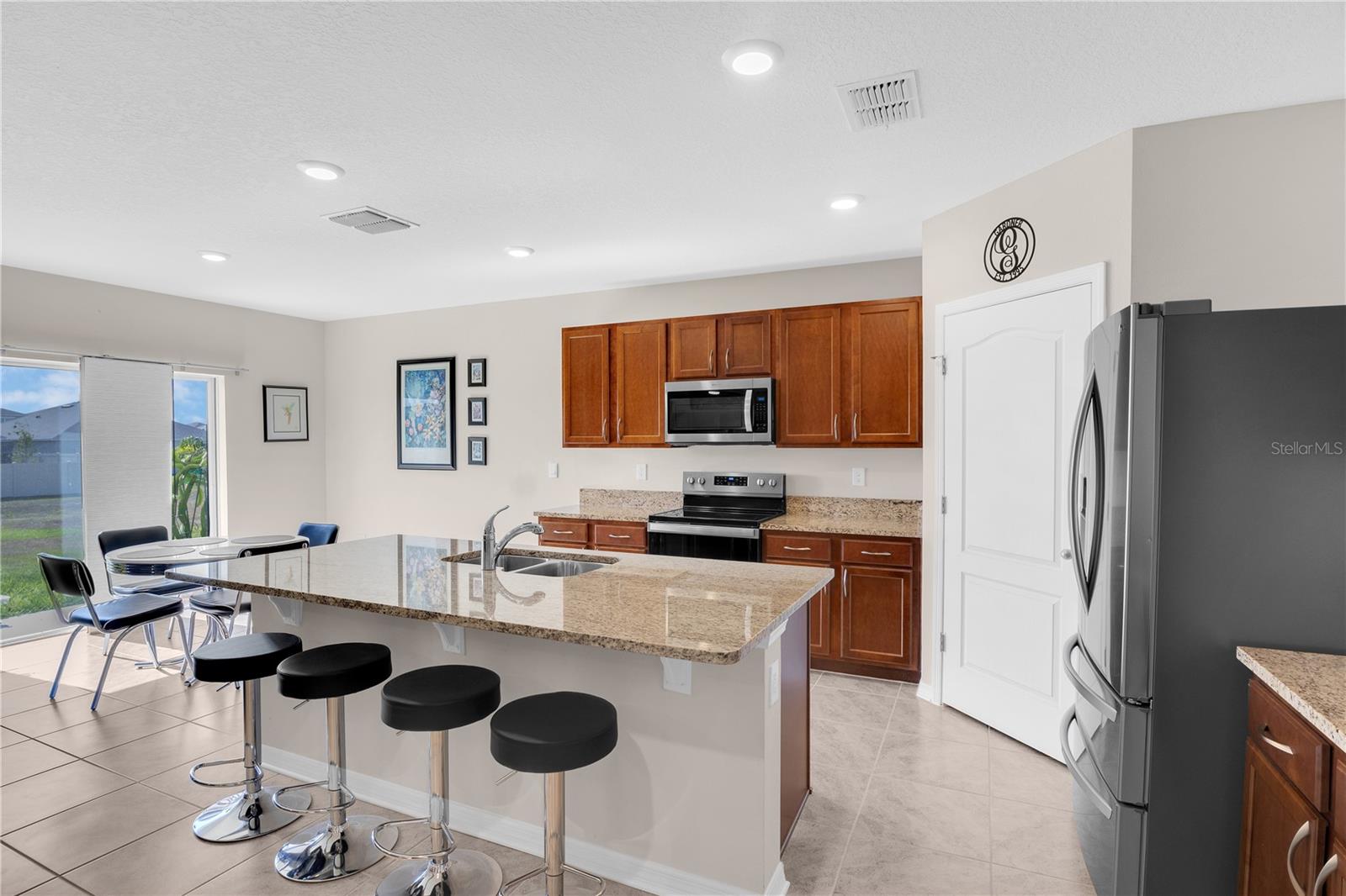 204 Inman Blvd Property Photo 4