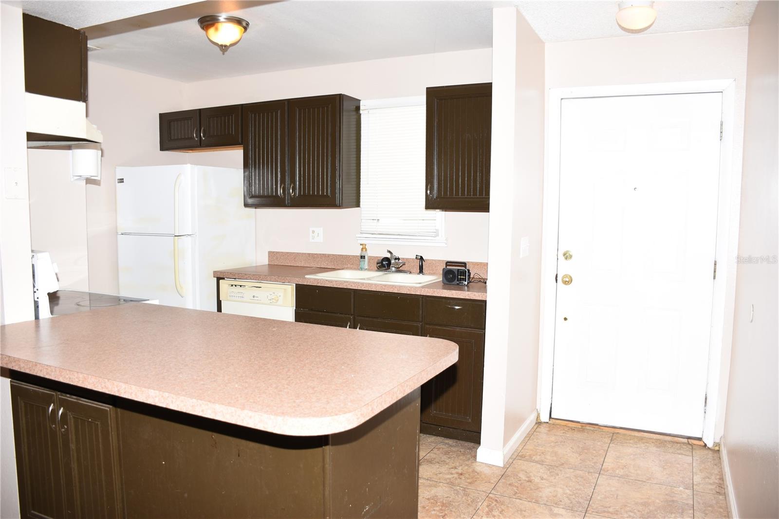 1228 Golconda Rd Property Photo 4