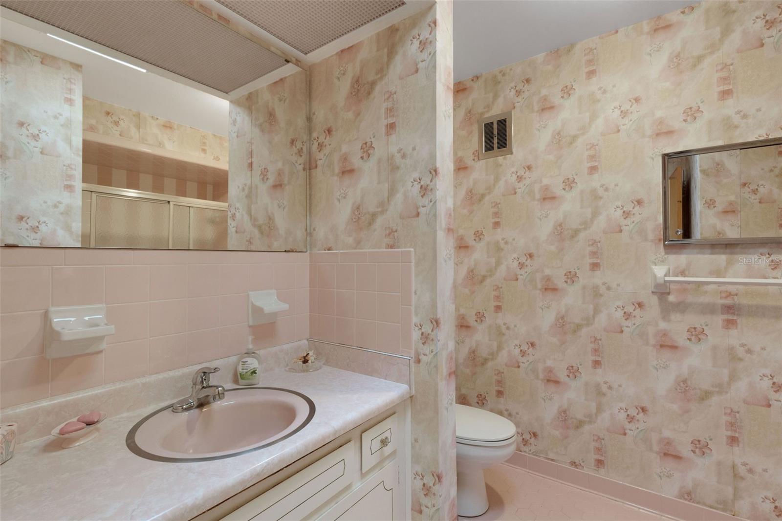 402 Aberdeen Ct N Property Photo 22