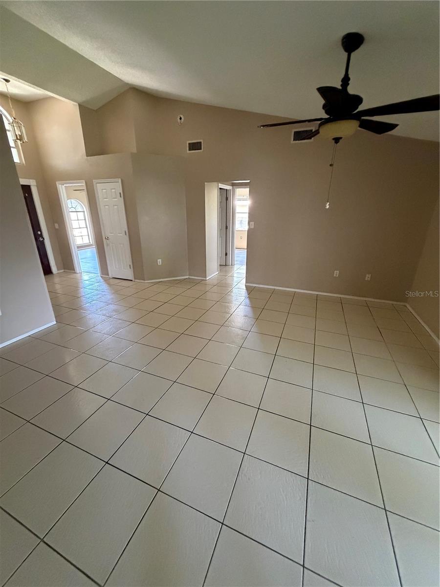 7119 Pebble Pass Loop Property Photo 3