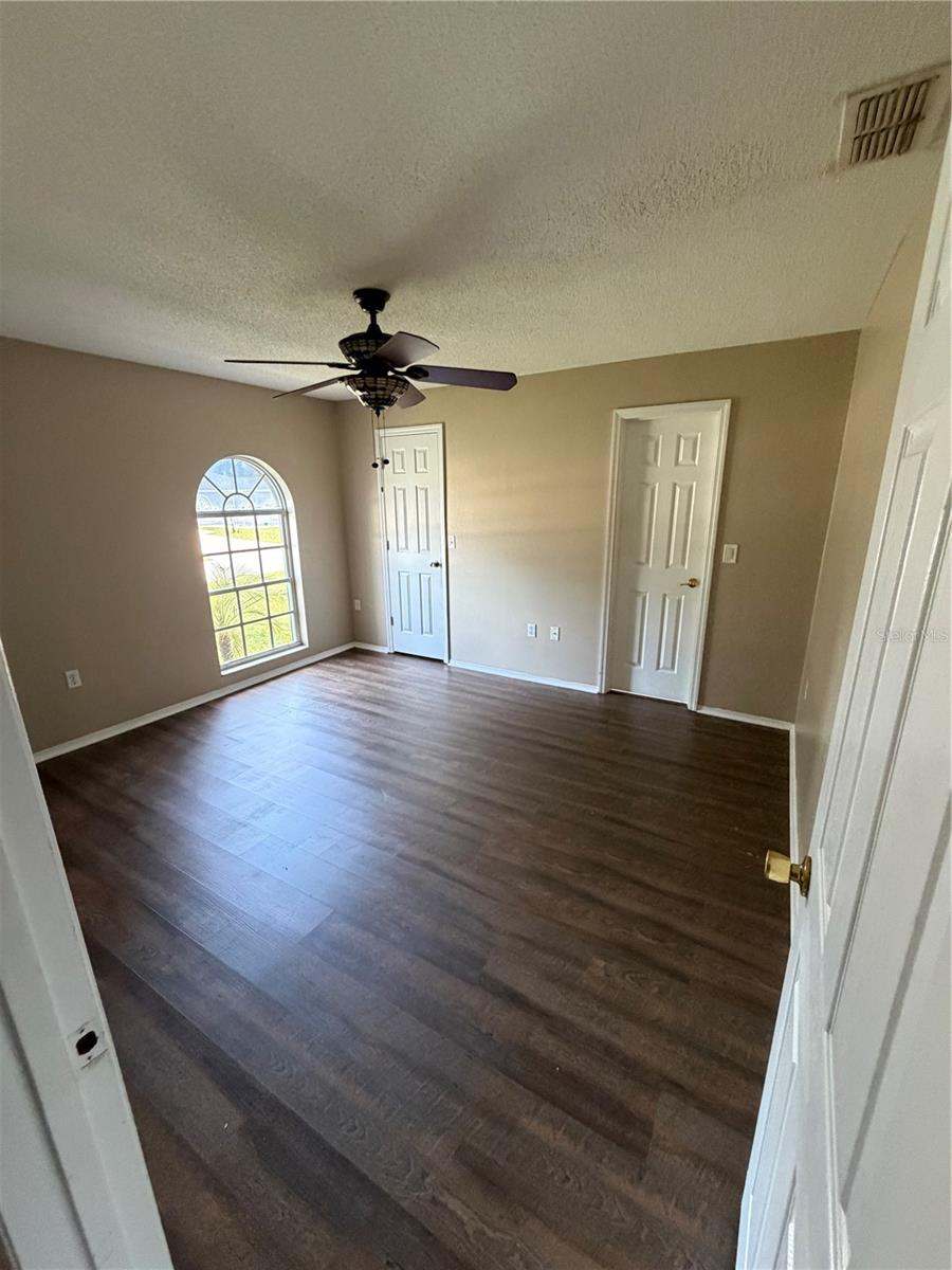 7119 Pebble Pass Loop Property Photo 4