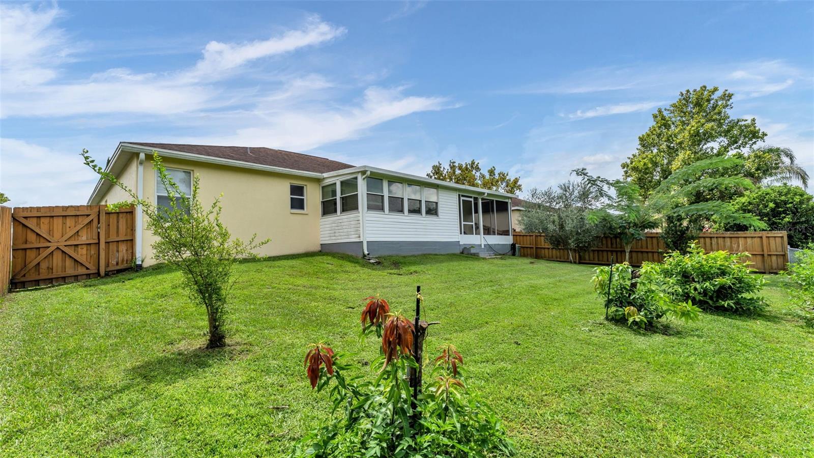3549 Manor Loop Property Photo 6