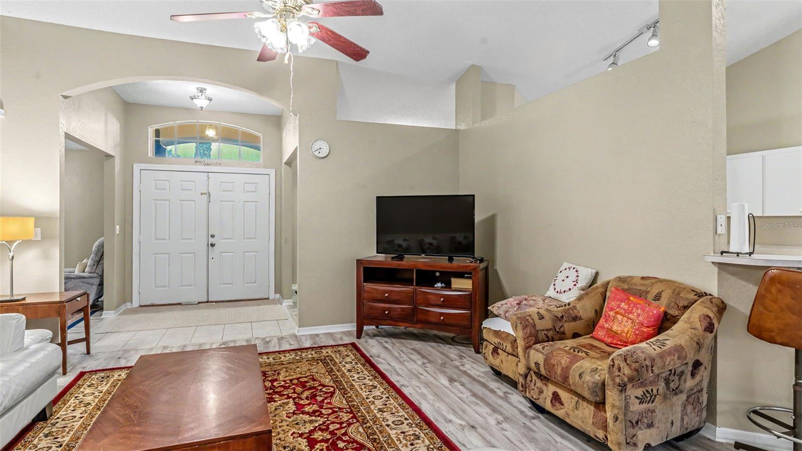 3549 Manor Loop Property Photo 8