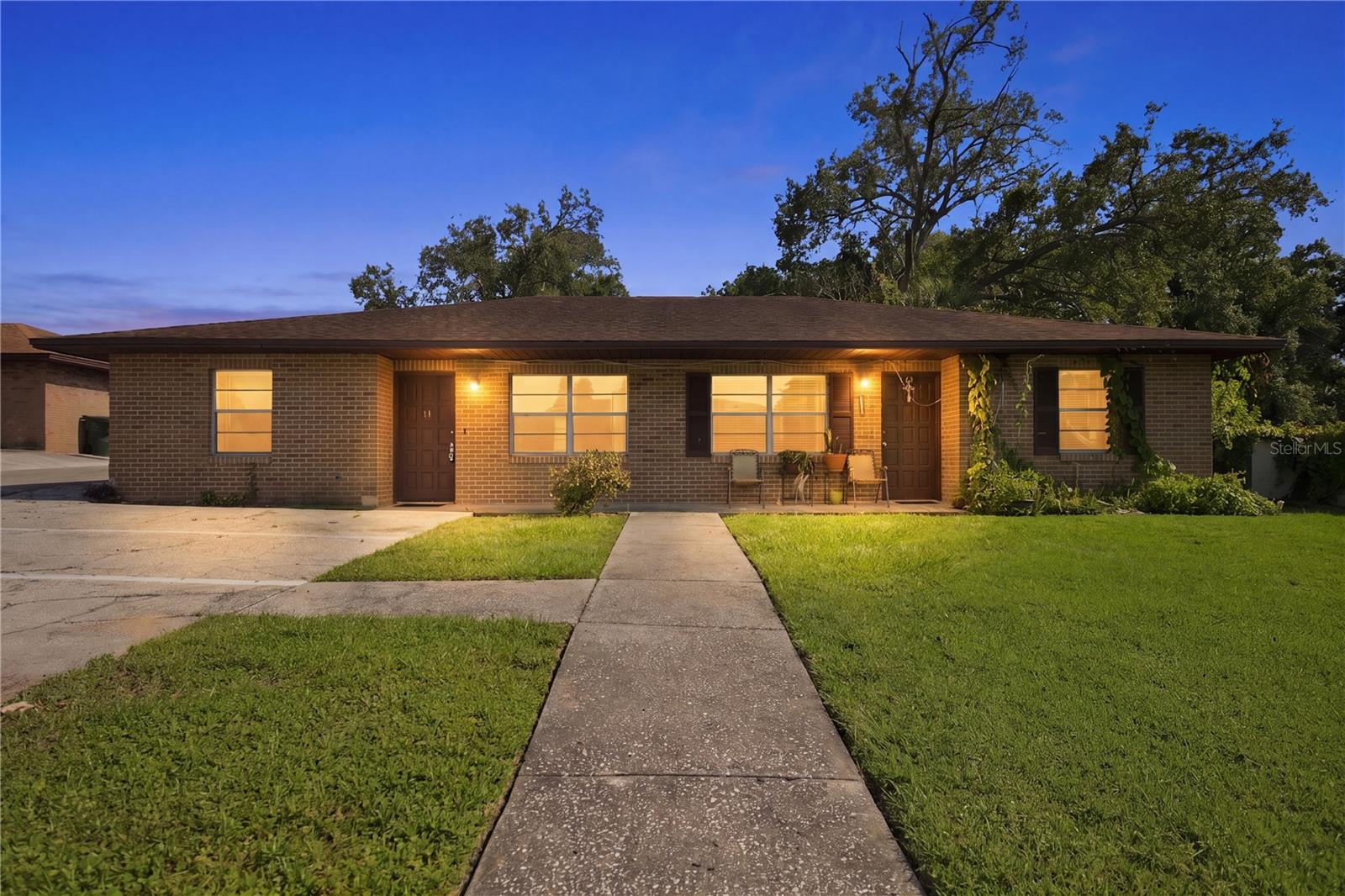 101 Lake Hunter Dr #11 Property Photo 1