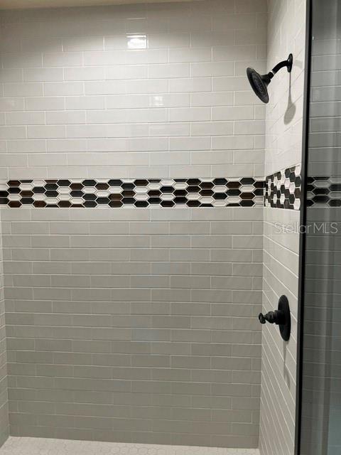 421 E Park St Property Photo 12
