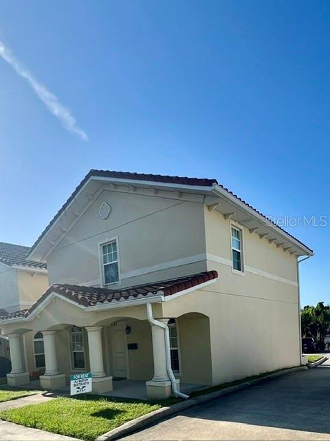 421 E Park St Property Photo 16