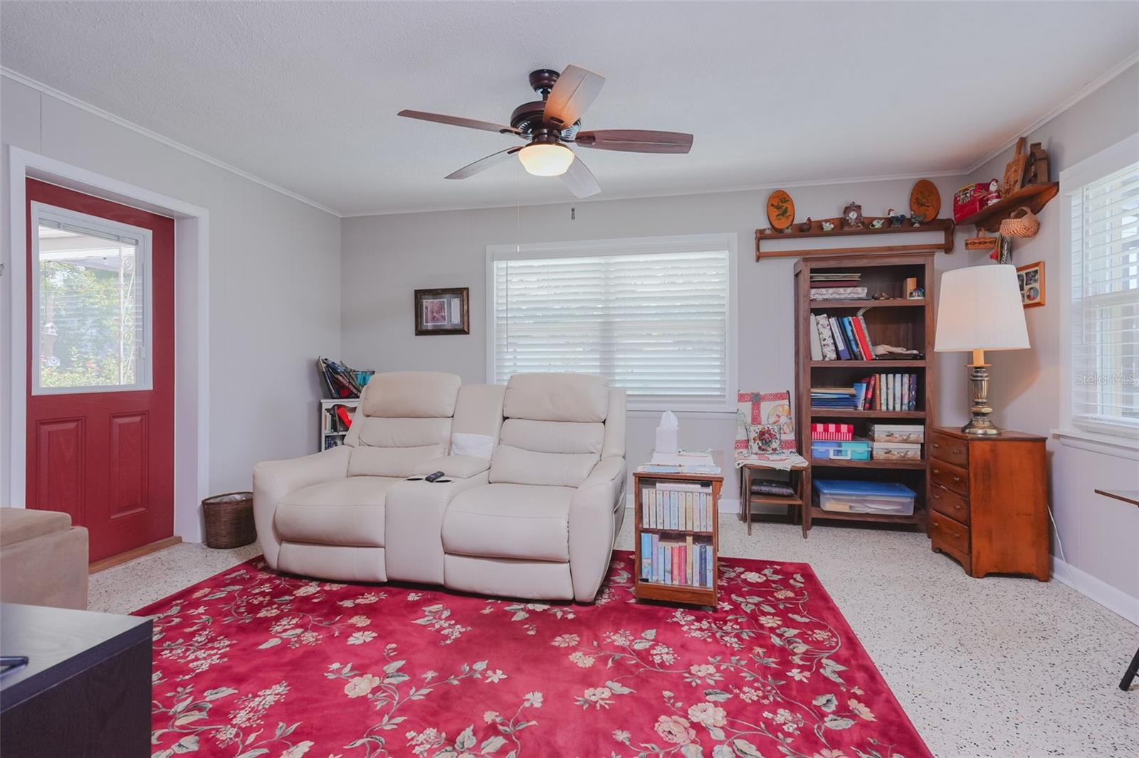 3124 S Polk Ave Property Photo 12