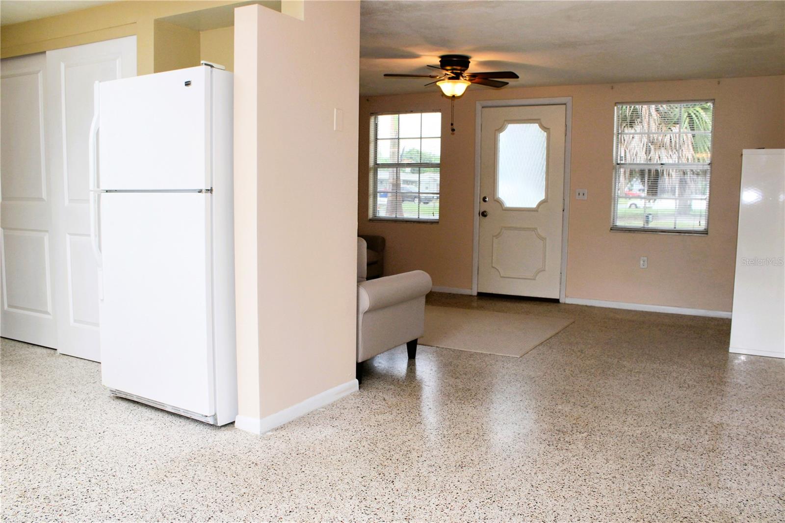 4619 Irene Loop Property Photo 5