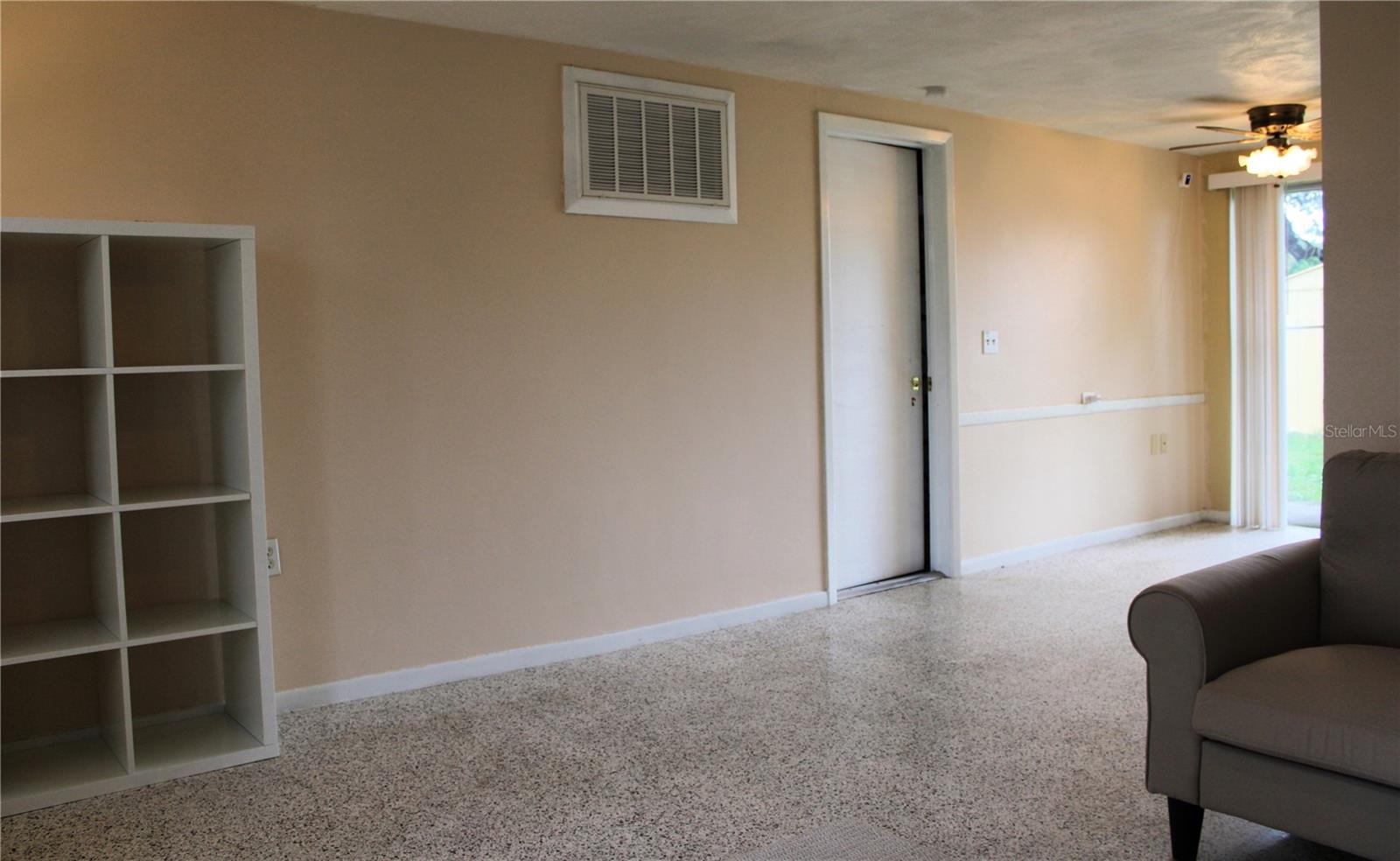4619 Irene Loop Property Photo 6