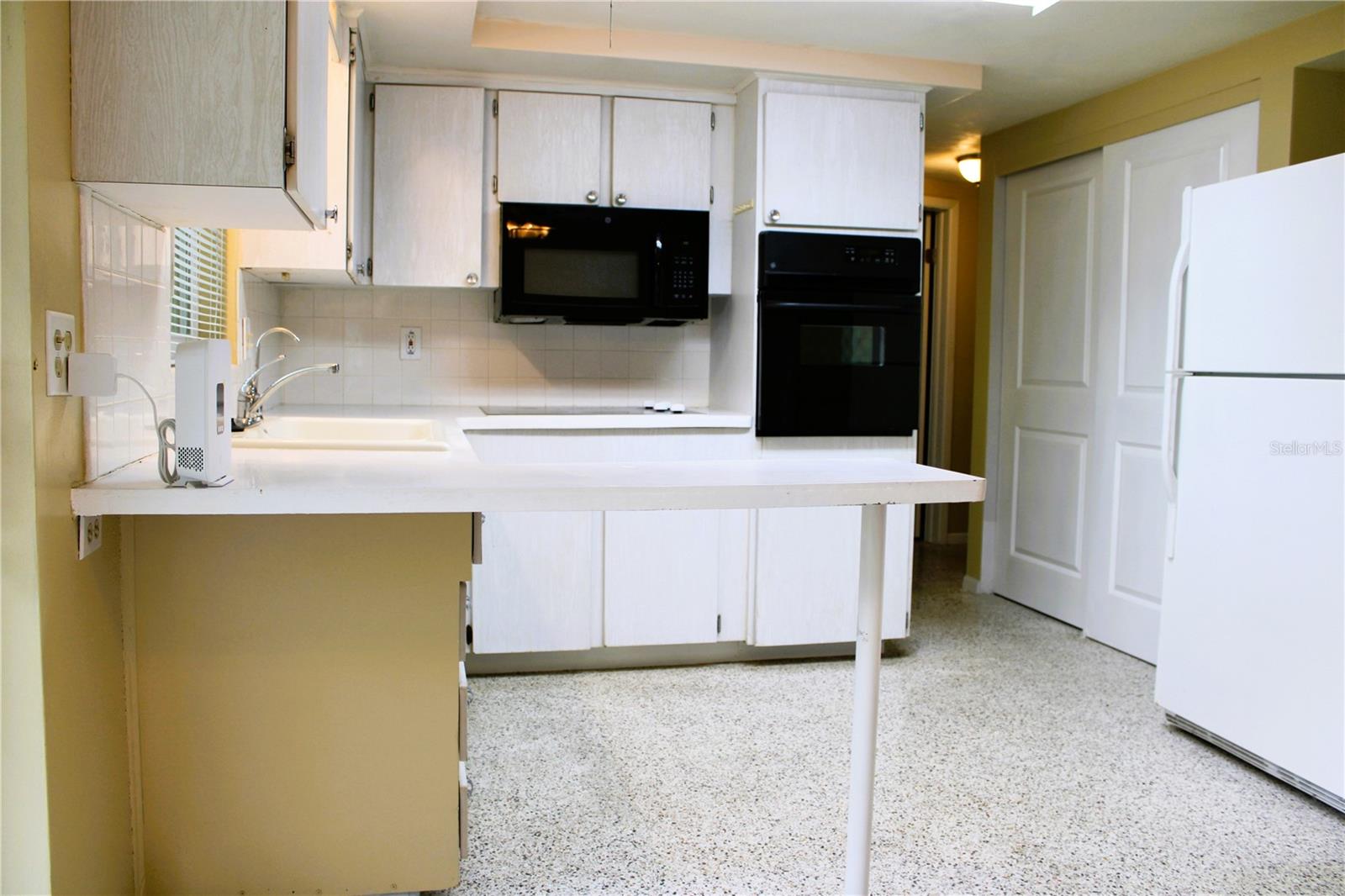 4619 Irene Loop Property Photo 8