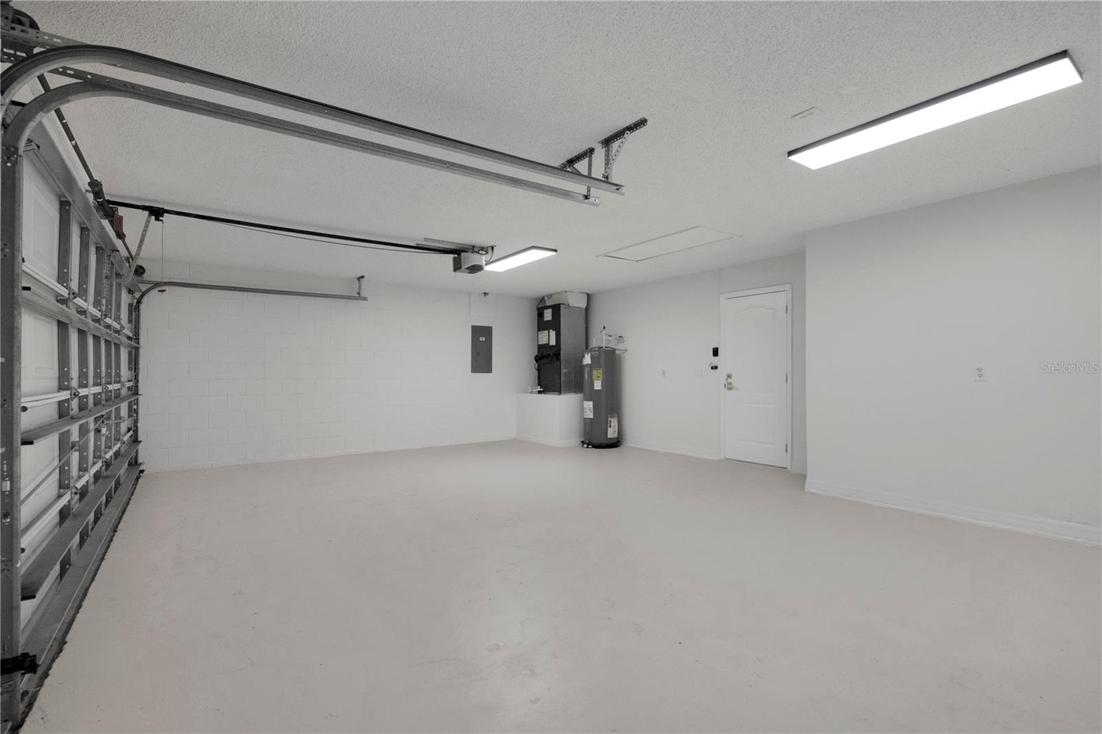 13149 Lakewind Dr Property Photo 44