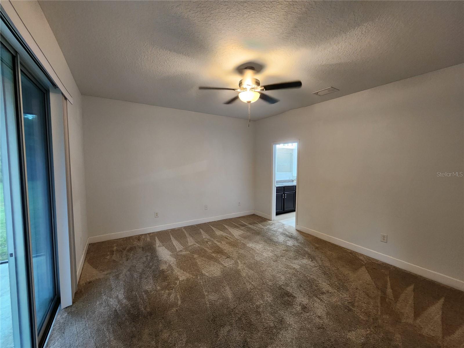 10457 Waterstone Dr Property Photo 11