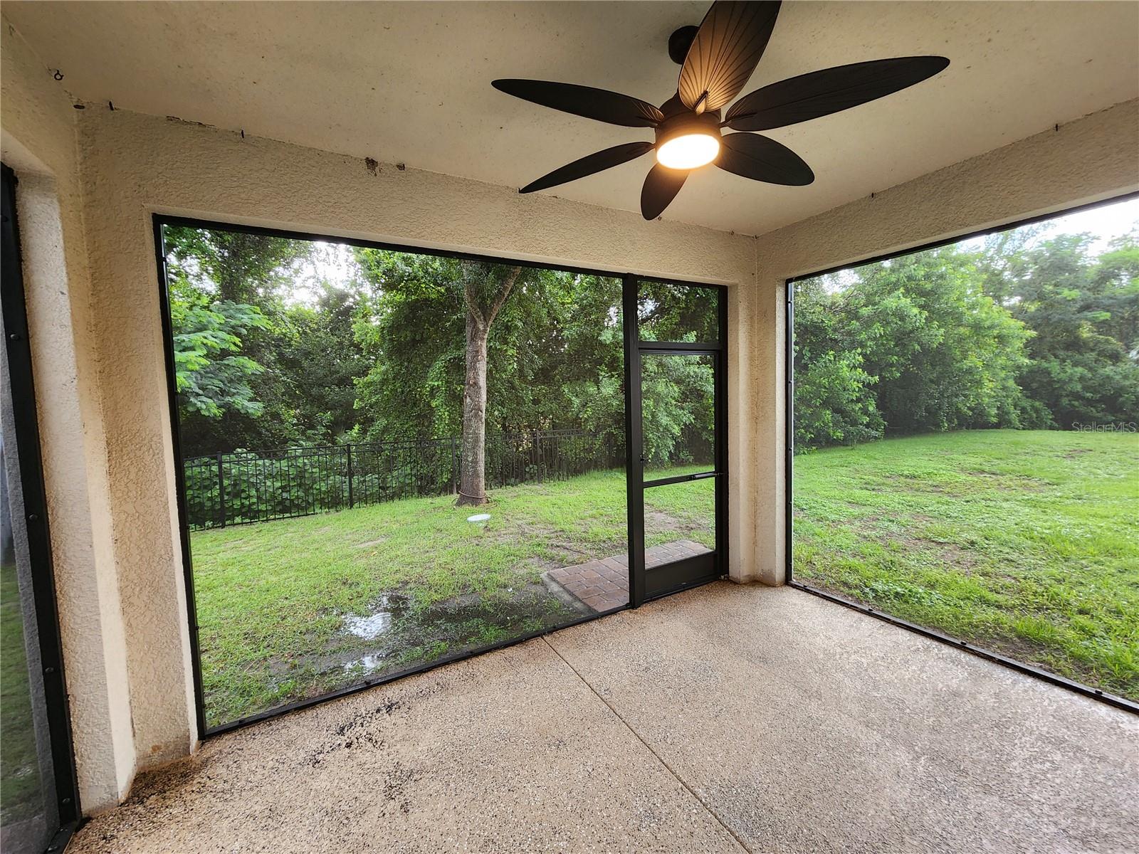 10457 Waterstone Dr Property Photo 16