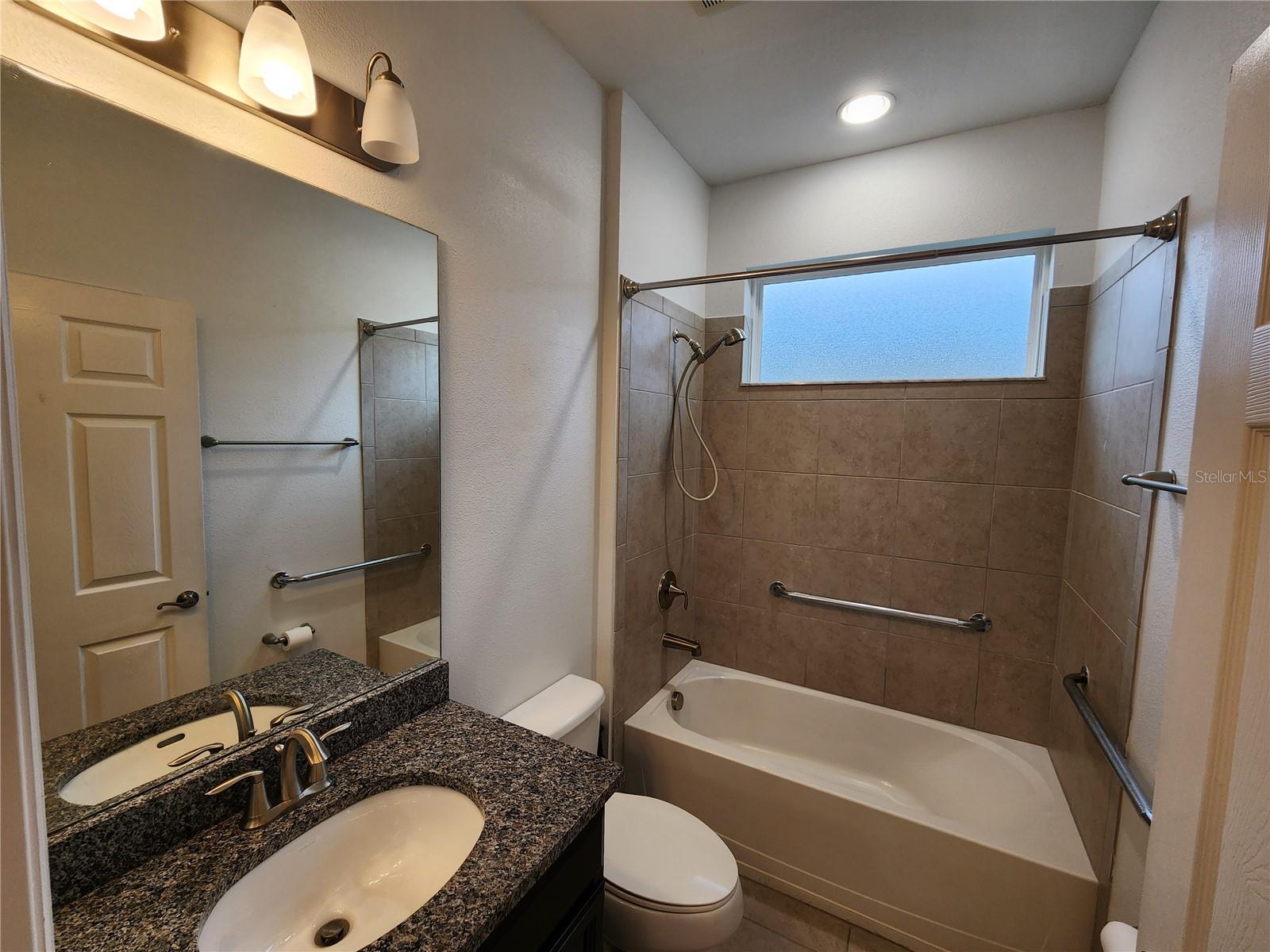 10457 Waterstone Dr Property Photo 44