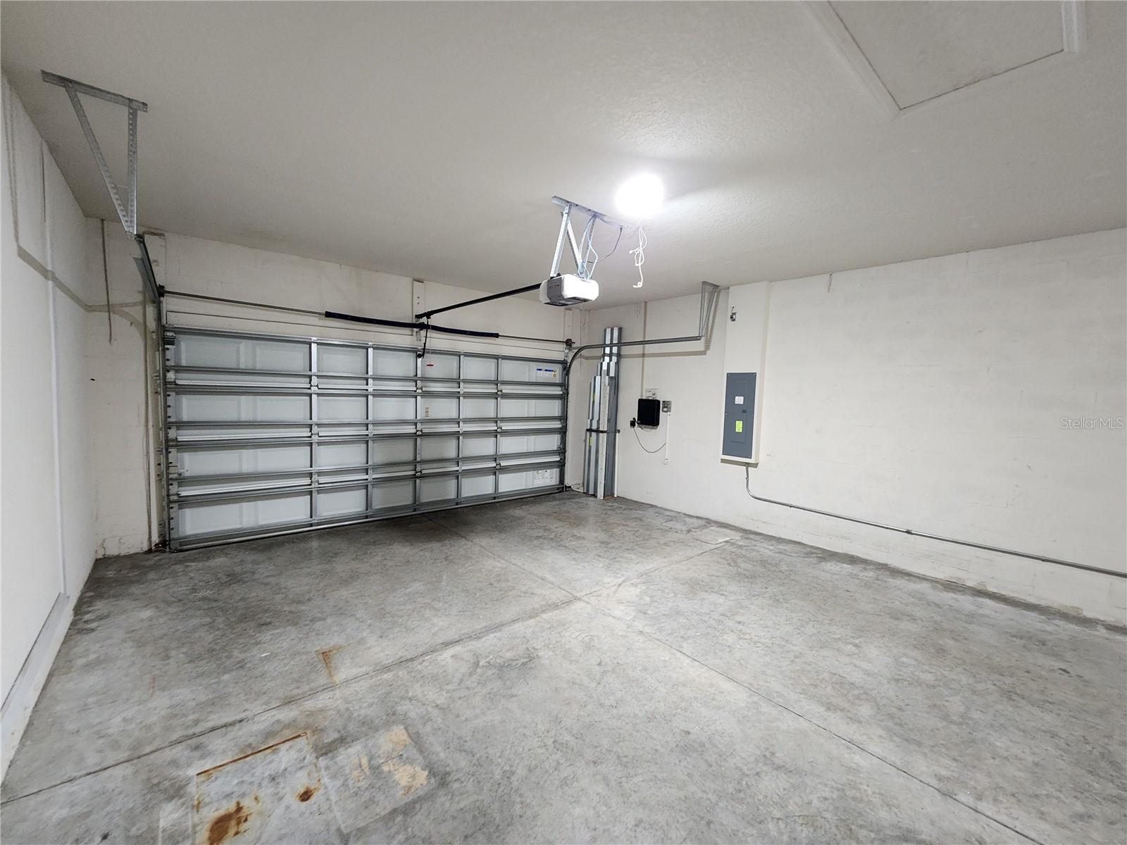 10457 Waterstone Dr Property Photo 62