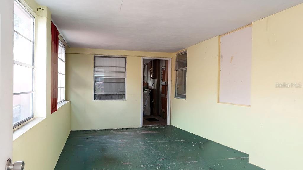 99 Yale Ave Property Photo 4