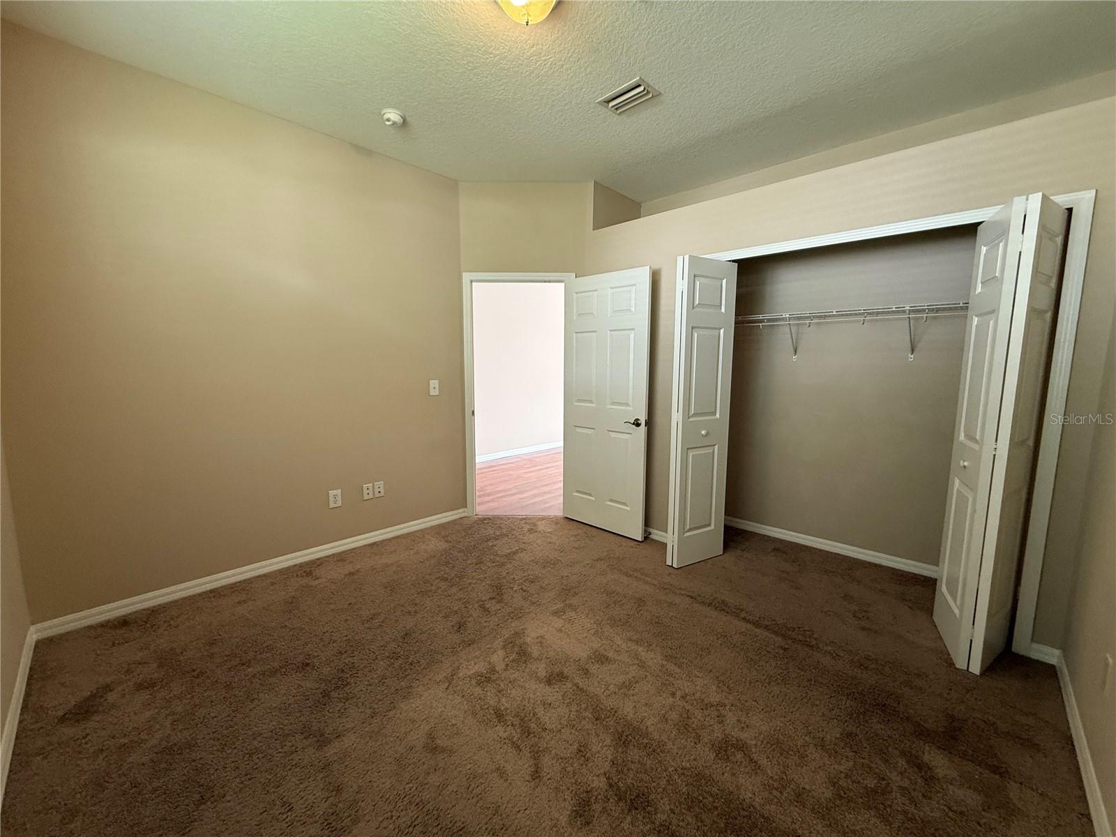 6520 Bridgecrest Dr Property Photo 3