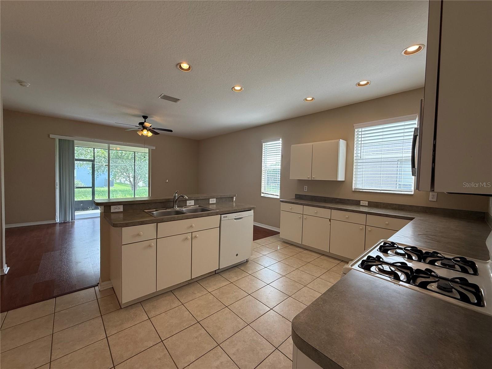 6520 Bridgecrest Dr Property Photo 10
