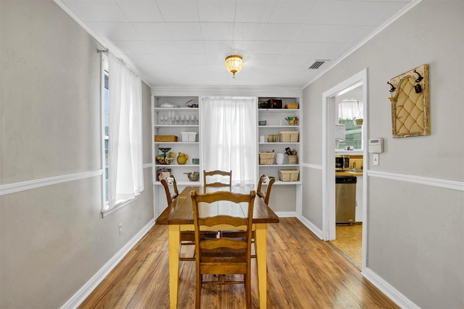 615 Avenue A Ne Property Photo 8