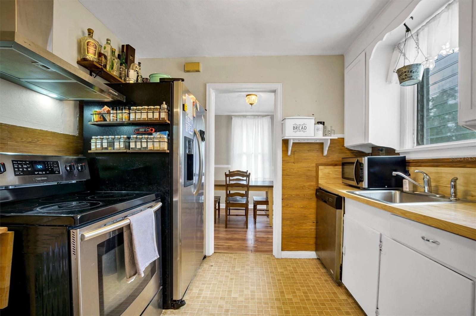 615 Avenue A Ne Property Photo 10