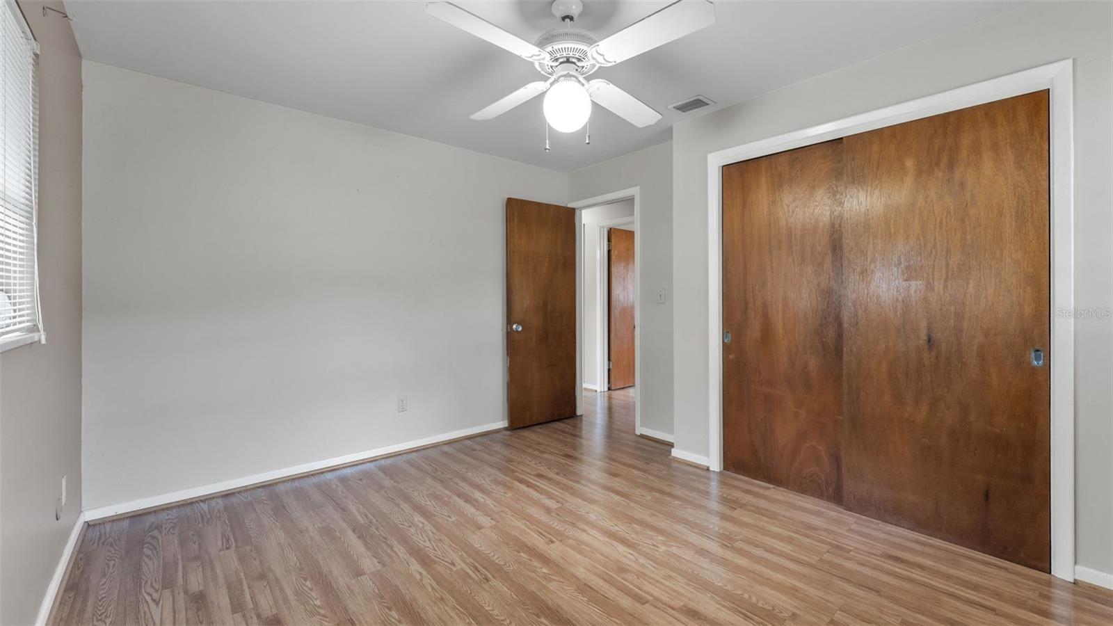 1733 Fredricksburg Ave Property Photo 38