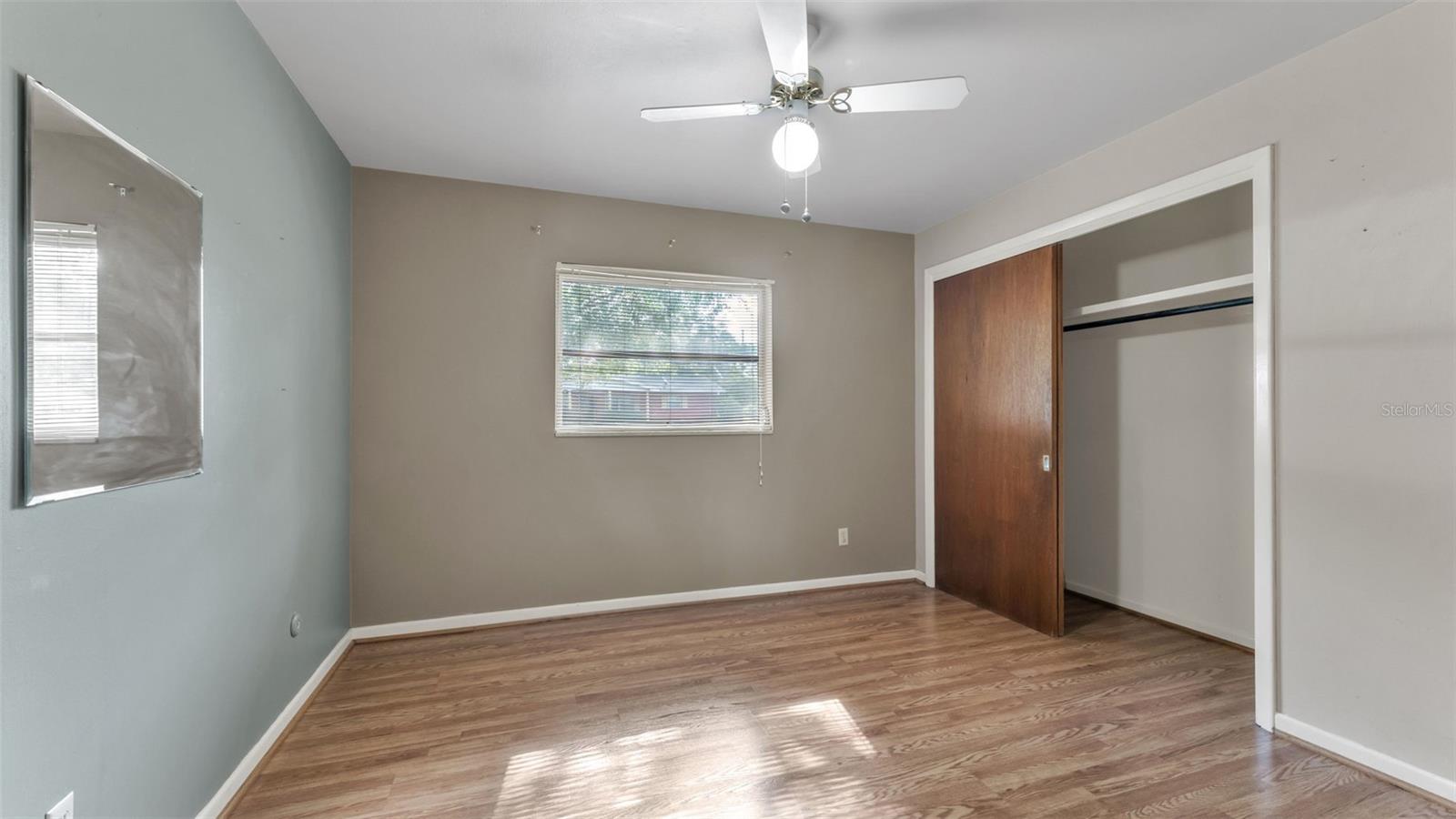 1733 Fredricksburg Ave Property Photo 43