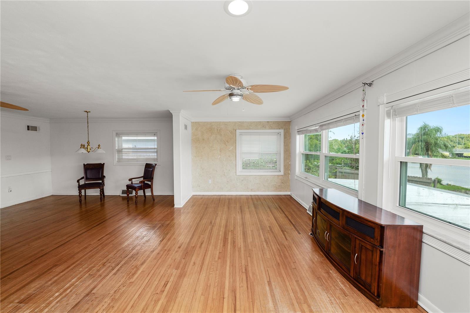 228 W Lake Ina Dr Property Photo 17