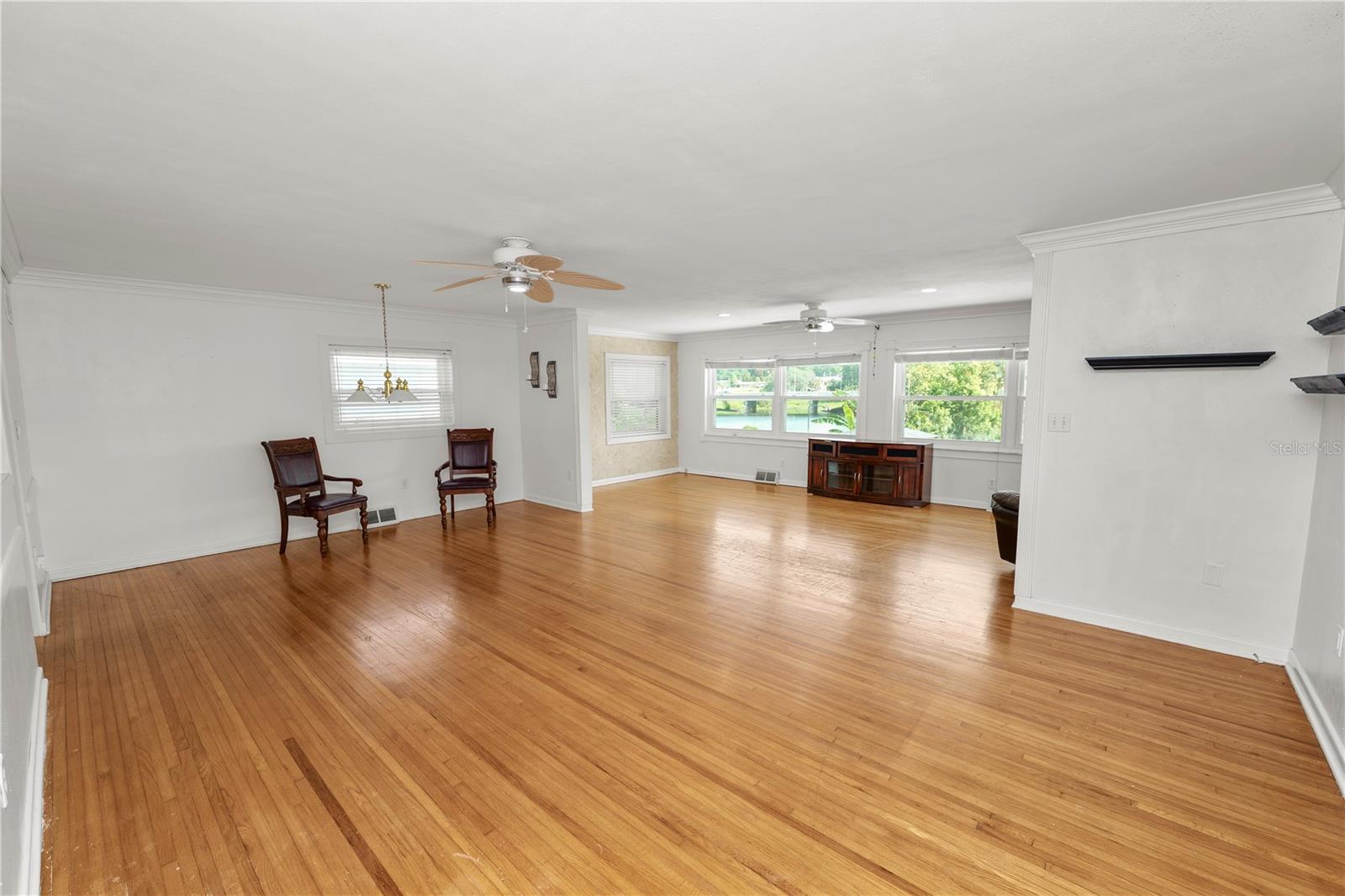 228 W Lake Ina Dr Property Photo 22