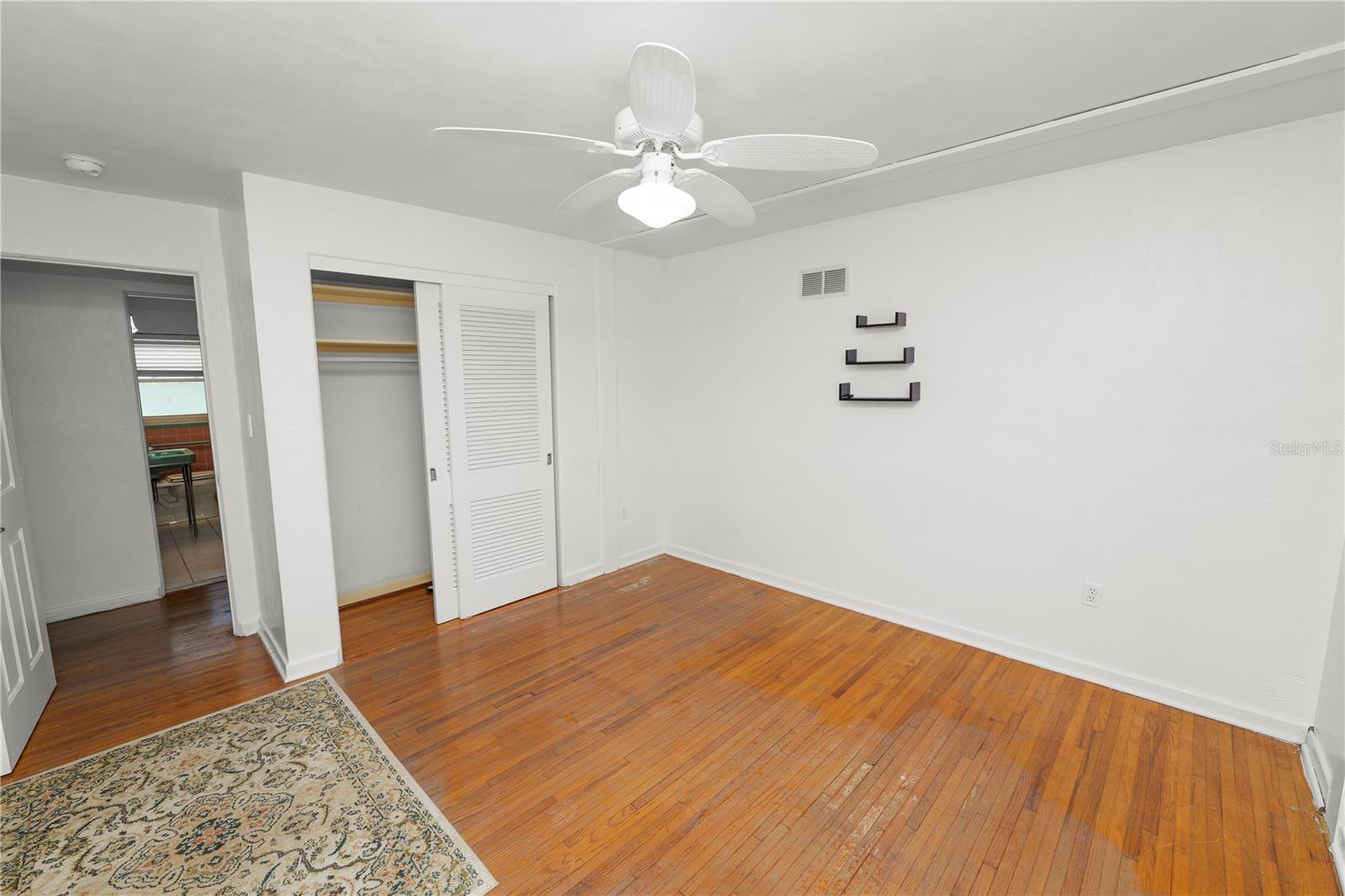 228 W Lake Ina Dr Property Photo 27