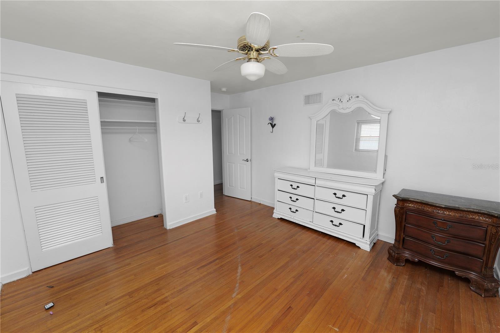228 W Lake Ina Dr Property Photo 28