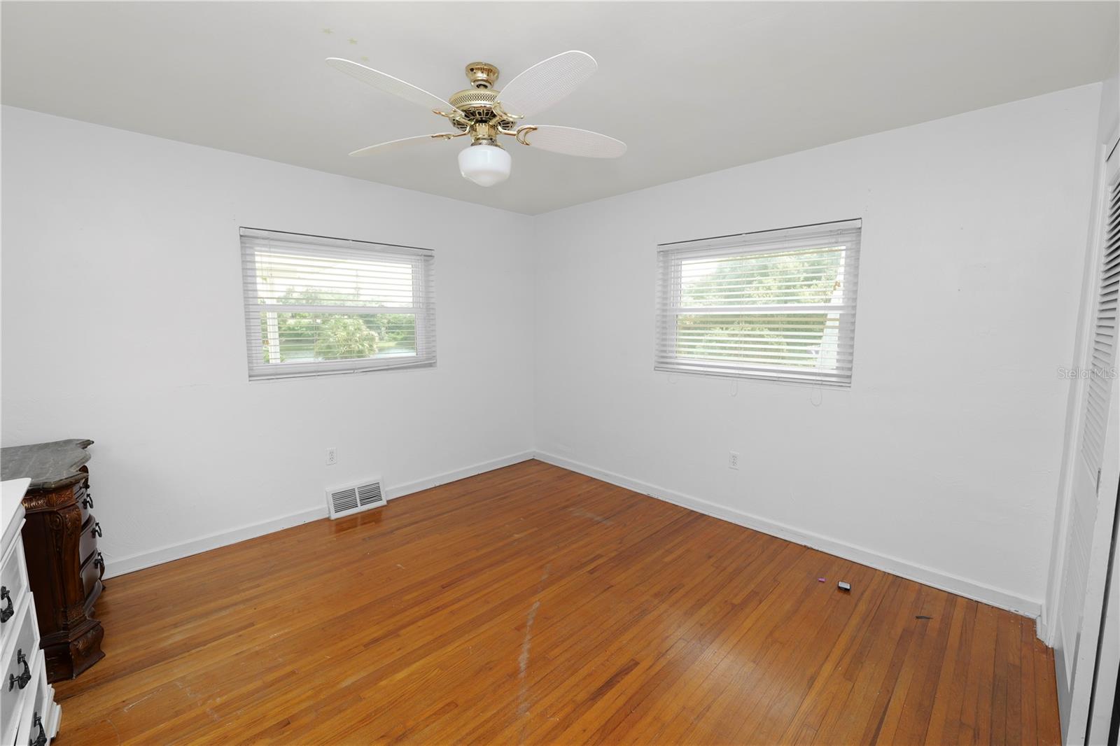228 W Lake Ina Dr Property Photo 30
